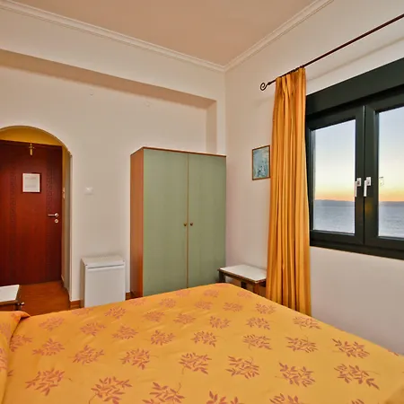 Coronis 2* Naxos City