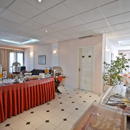 Coronis Hotell 2*