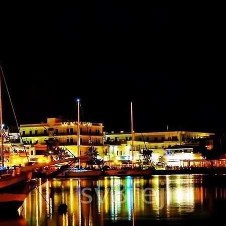 Coronis Hotel