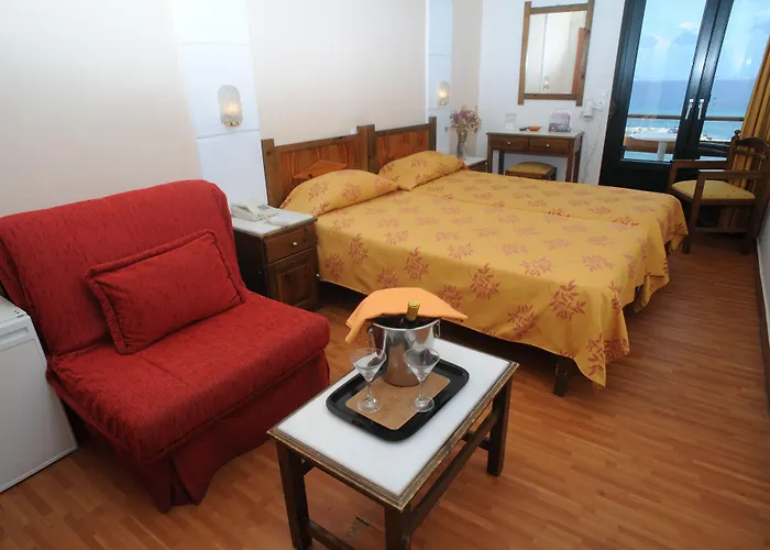 Coronis 2* Naxos City